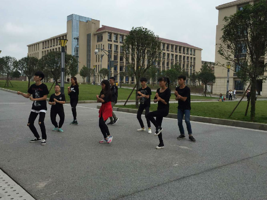 QQ图片20161025154937.jpg