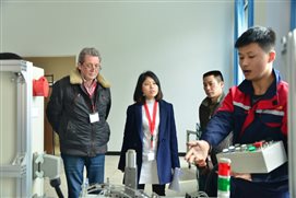 E:!!360同步文件夹!!!同步文件 中德培训公司 行政&宣传&建设�.中德宣传资料收集与公司对接70501_中德合作照片资料5级中德班 中期考试DSC_3435.JPG