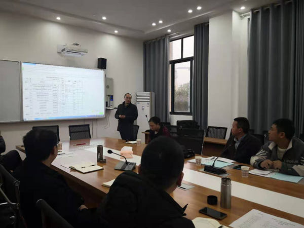 图4   李刚副经理在开班仪式上介绍本次研修具体安排和要求_副本.jpg