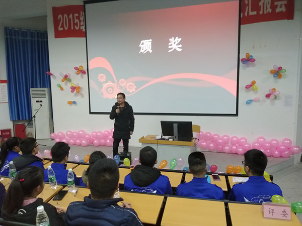 机械系成功举办机械知识竞赛活动2_副本.jpg 机械系成功举办机械知识竞赛活动2_副本.jpg